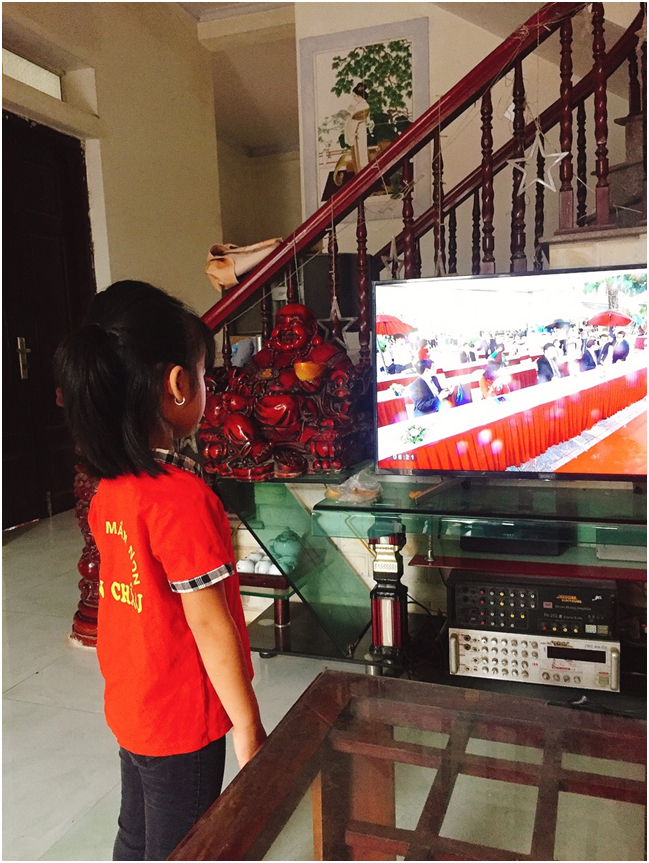Hình ảnh các con trường mầm non Liên Châu dự Lễ khai giảng trực tuyến năm học: 2021-2022