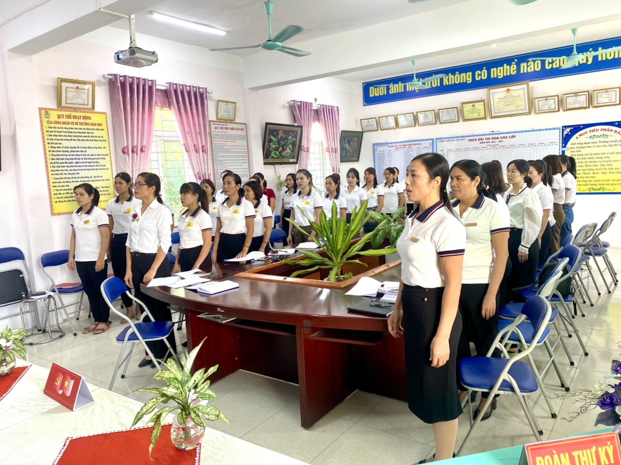 HỘI NGHỊ CÁN BỘ, VIÊN CHỨC NĂM HỌC 2022- 2023