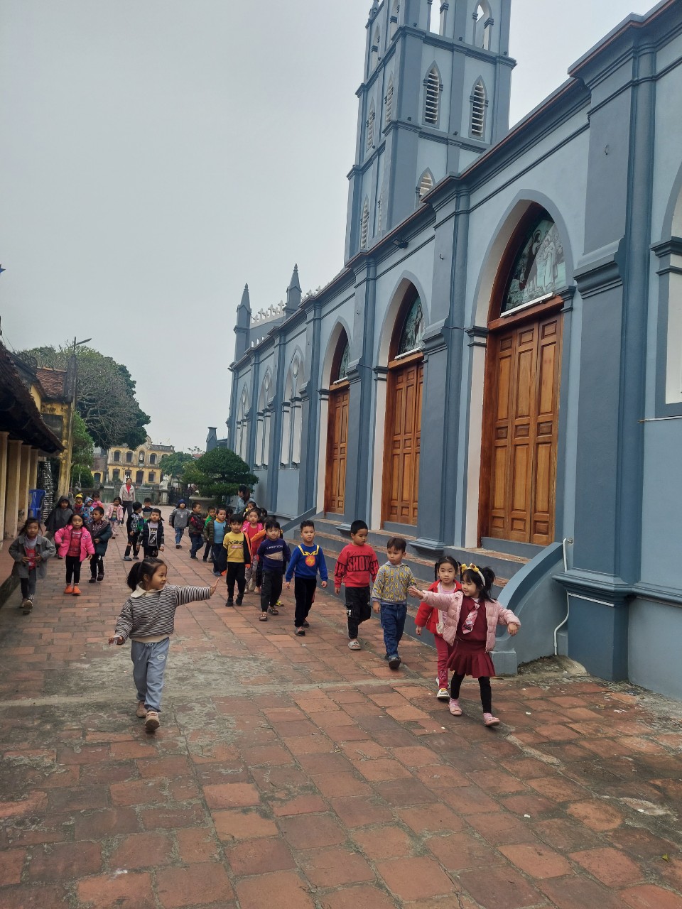 Hoạt Động Thăm Quan Dã Ngoại